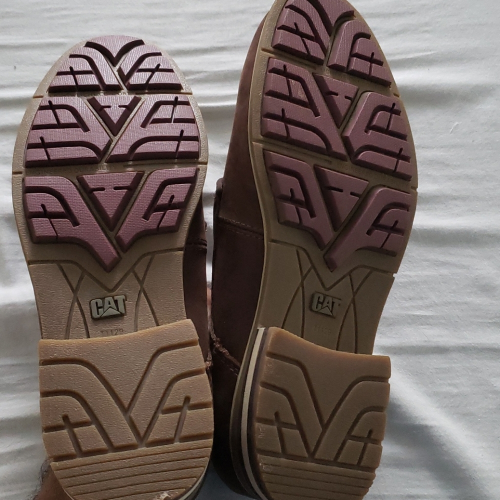 Shoes - Picture 3 of 5